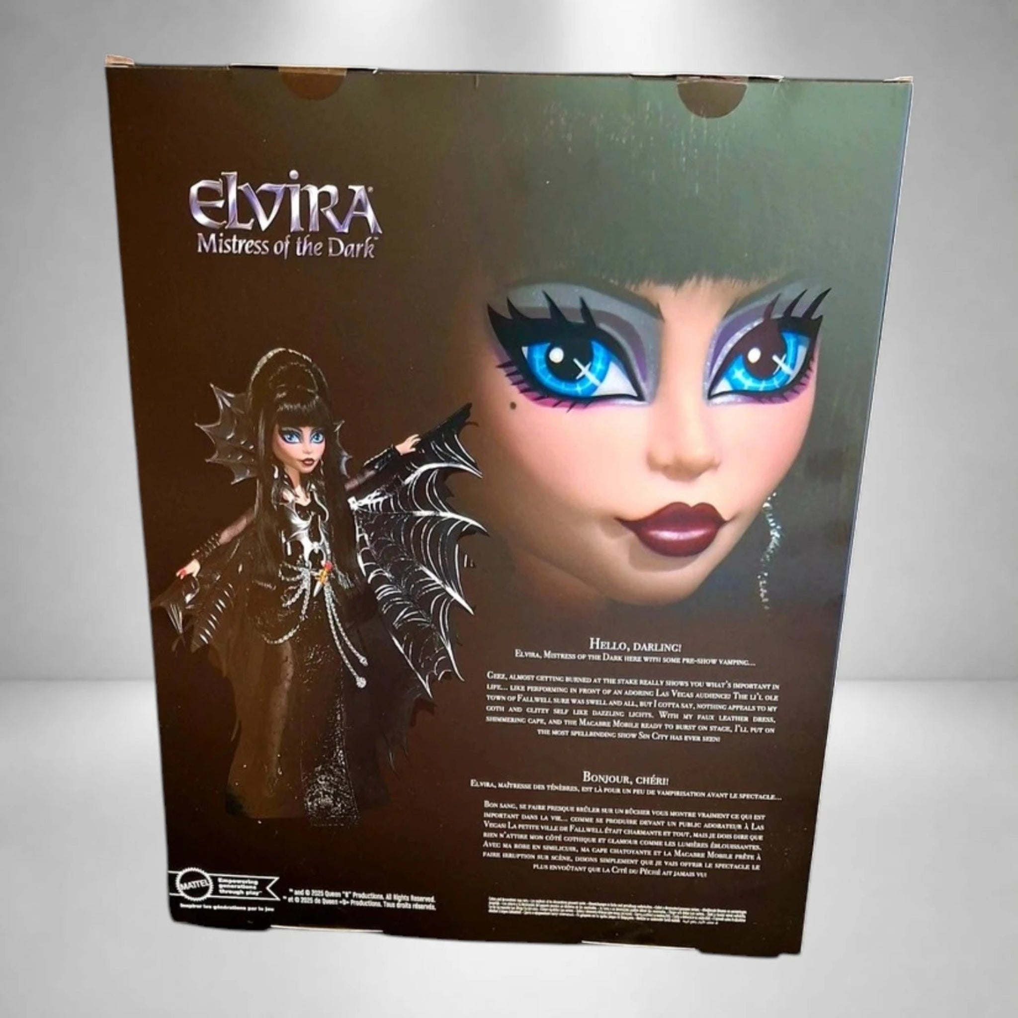 Monster High Skullector Elvira, Mistress of the Dark